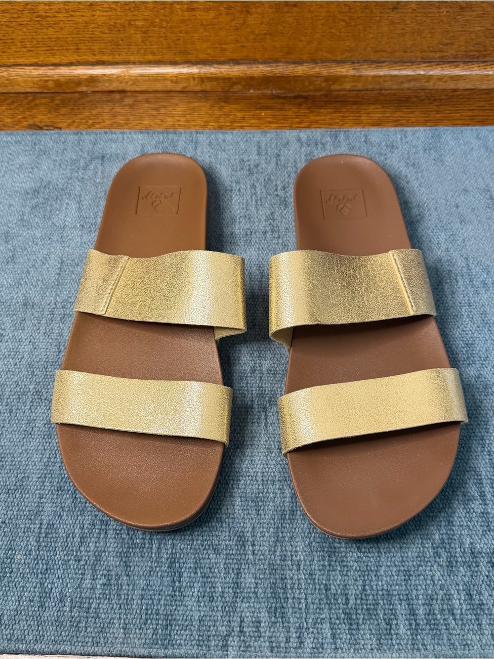 REEF Women’s Cushion Vista Metallic Gold Double-Strap Slide Sandals size 9